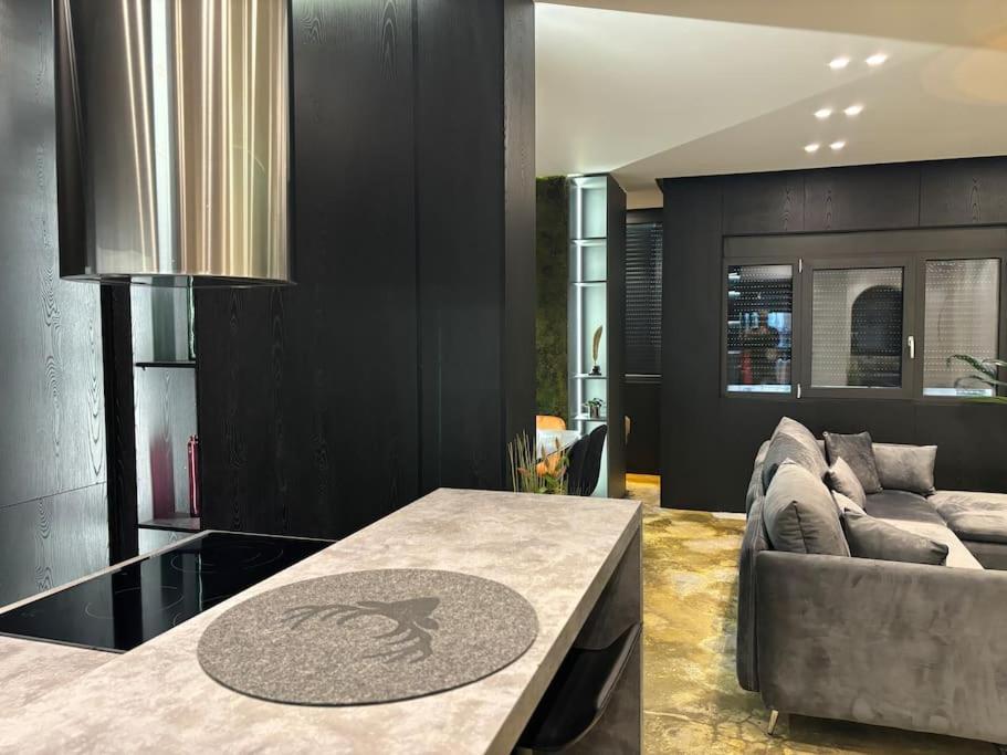 Luxury Boutique / Komuna Parisit / Near To * Tirana